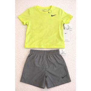 Boys Nike Size 3t Set NWT